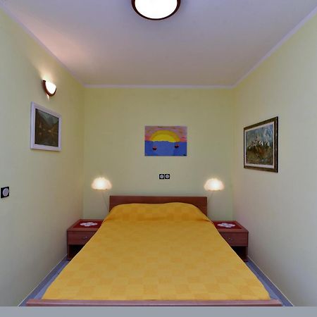 Apartments Anka 372 Medulin Bagian luar foto